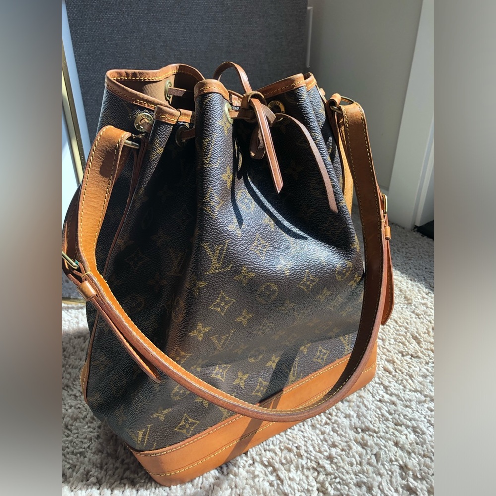 Vintage LV Bucket GM